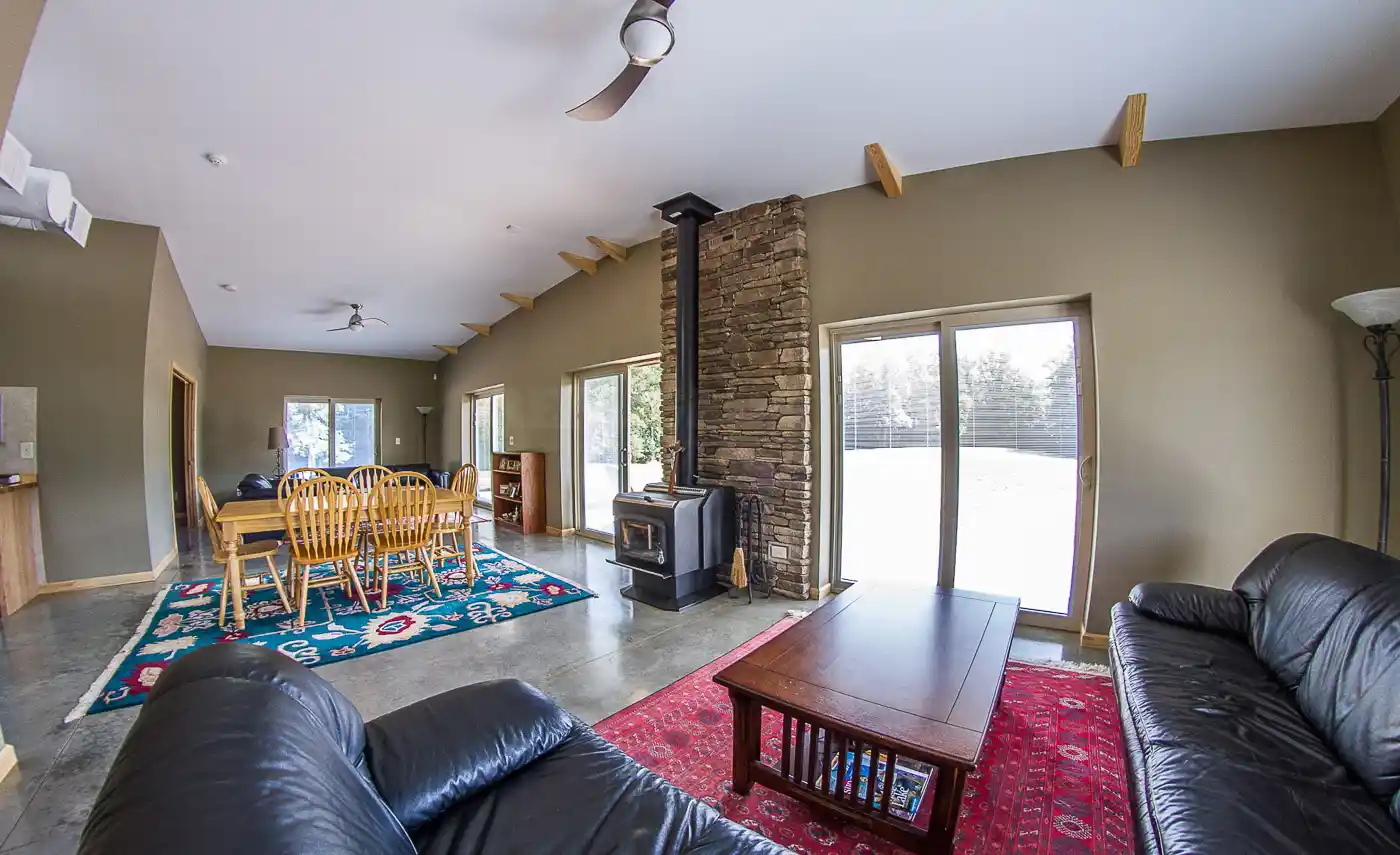 barndominium interior living room
