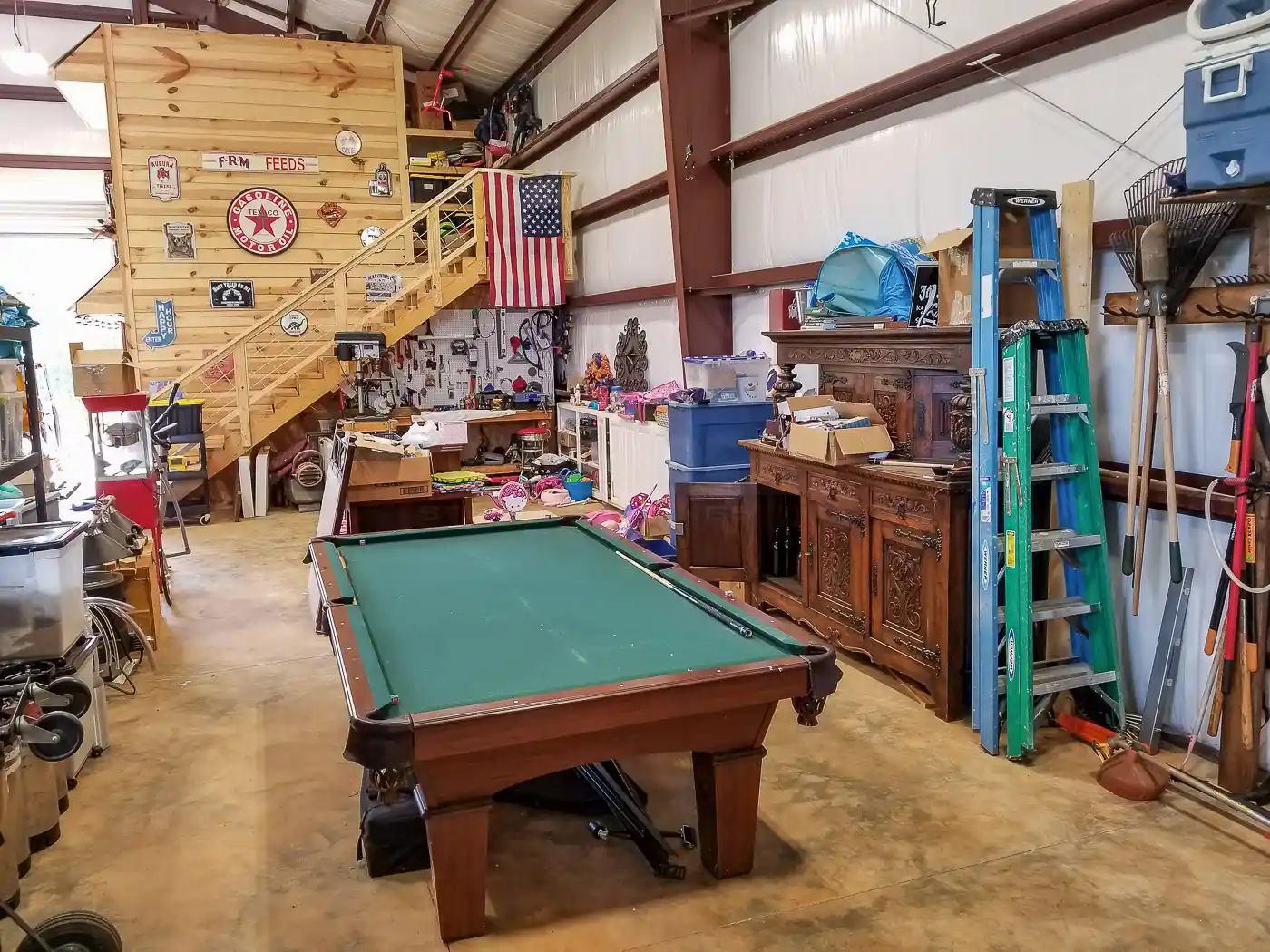 renegade seel building barndominium interior recreation area