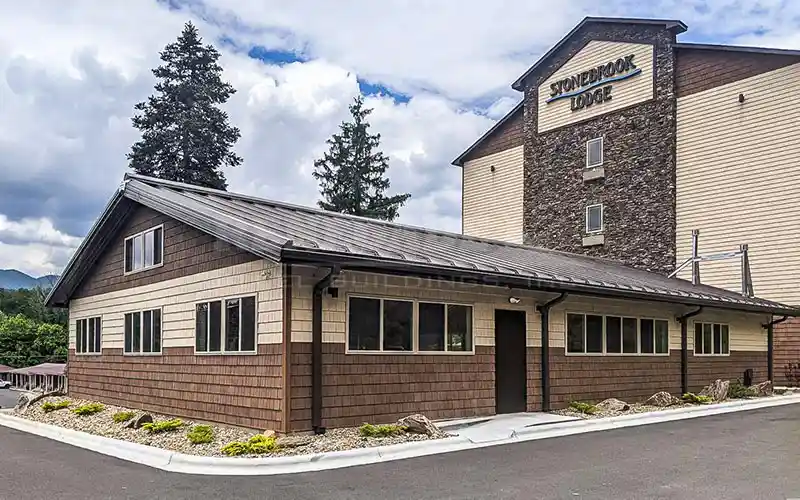 Steel building used to cover a swimming pool
