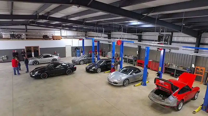80x125 Garage shop area interior