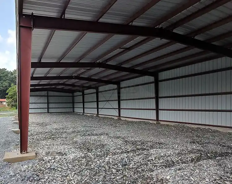 3 sided building with gravel floor